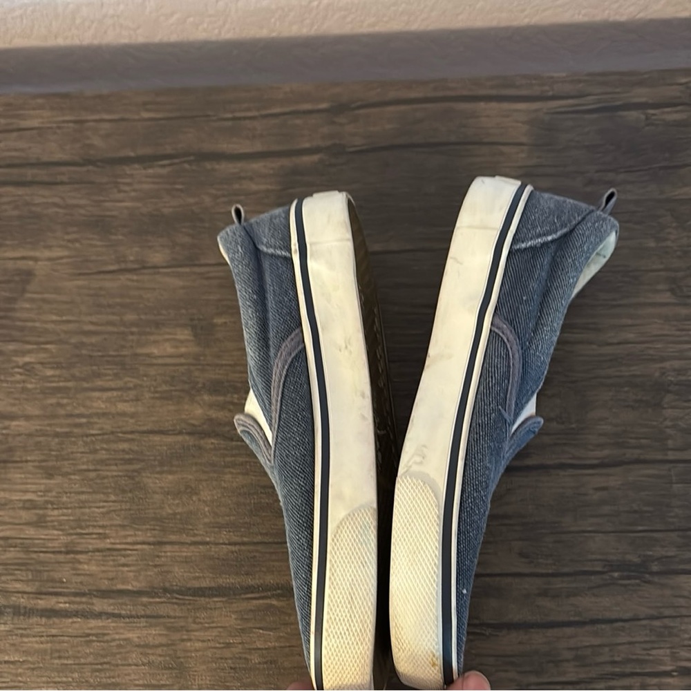 toddler shoes size 13 - Picture 2 of 5